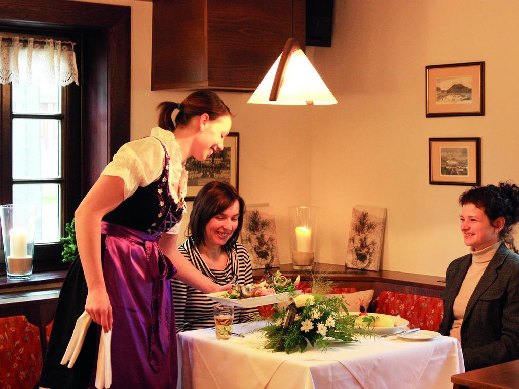 Hotel Goldener Hirsch Suhl Luaran gambar
